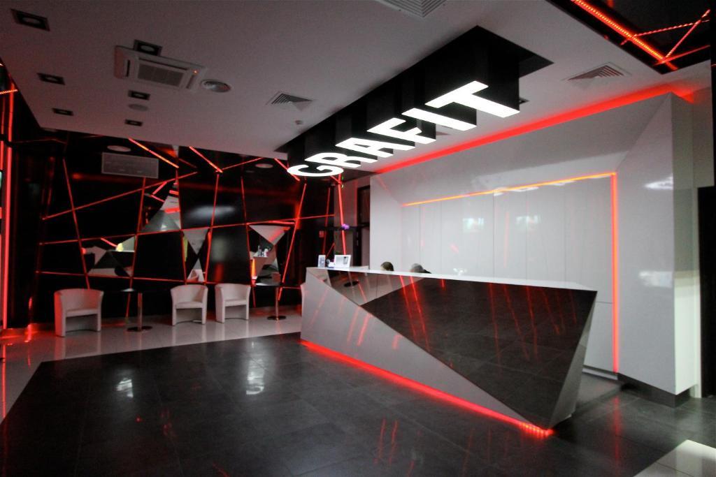 Hotel Grafit Kostomloty Pierwsze Dış mekan fotoğraf